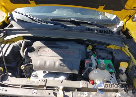 2017 Jeep Renegade Altitude 4X4 z USA, uszkodzony, nr VIN ZACCJBBB7HPE76594